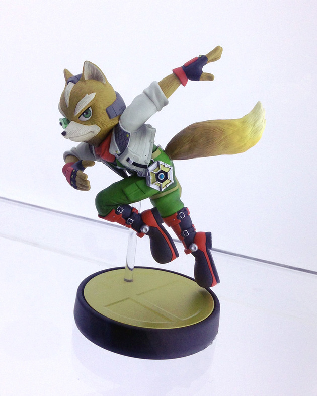 Nintendo Amiibo Fox McCloud Star Fox Wii U Mini-Figure