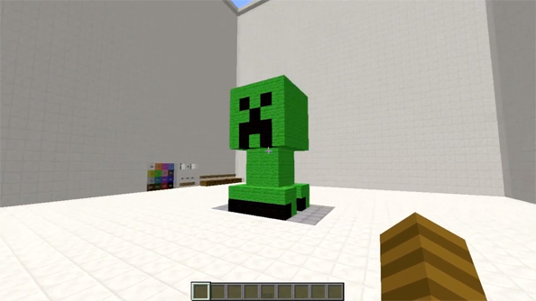 Check out this incredible Minecraft 3D printer