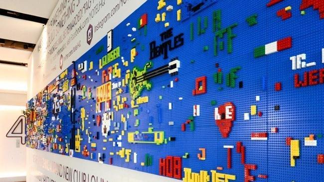 New York hotel guests build a wall of LEGO