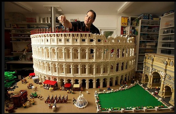 Ancient Rome is remade in LEGO with this incredible Colosseum