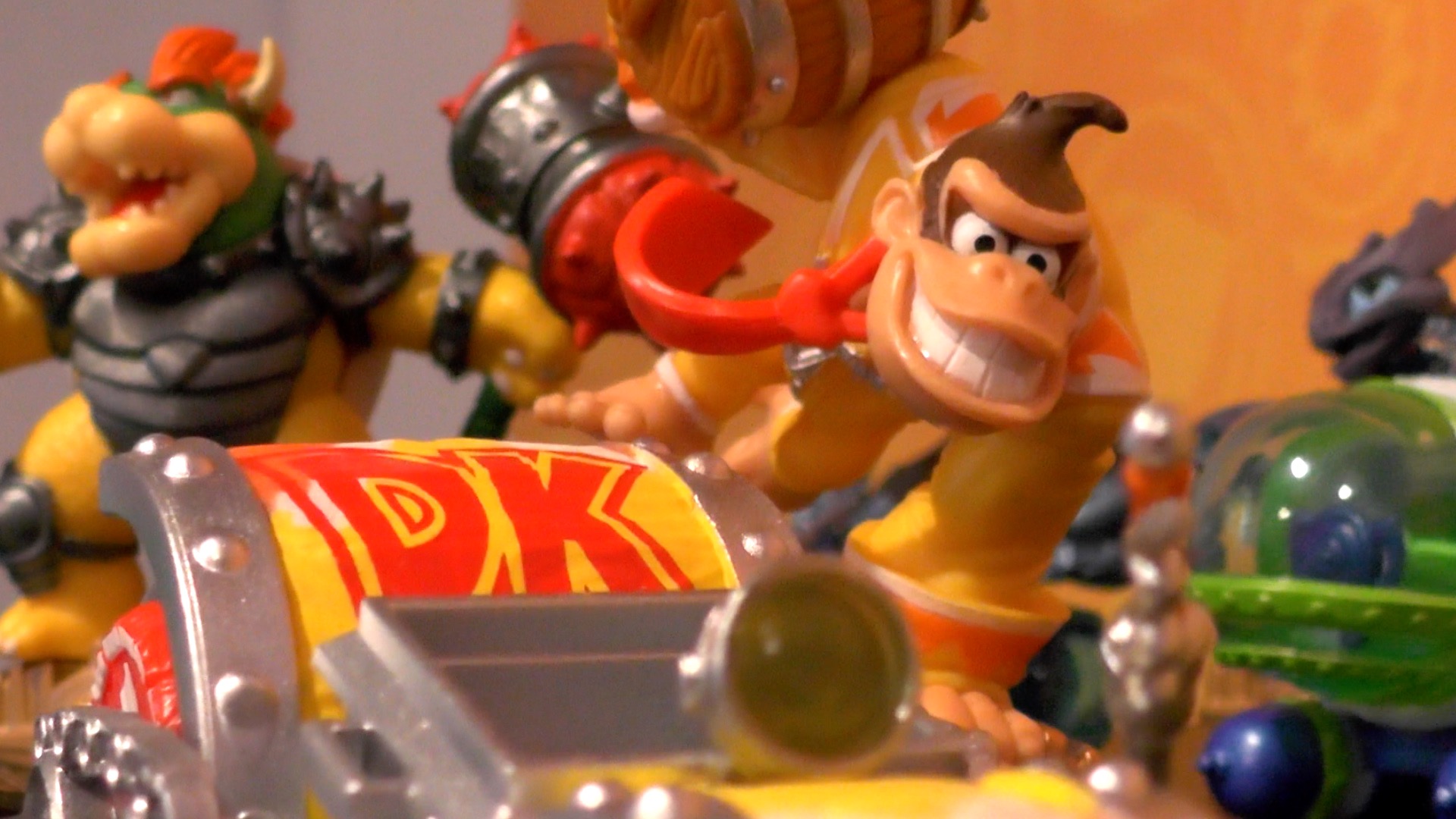 Bowser and Donkey Kong smash down in Skylanders